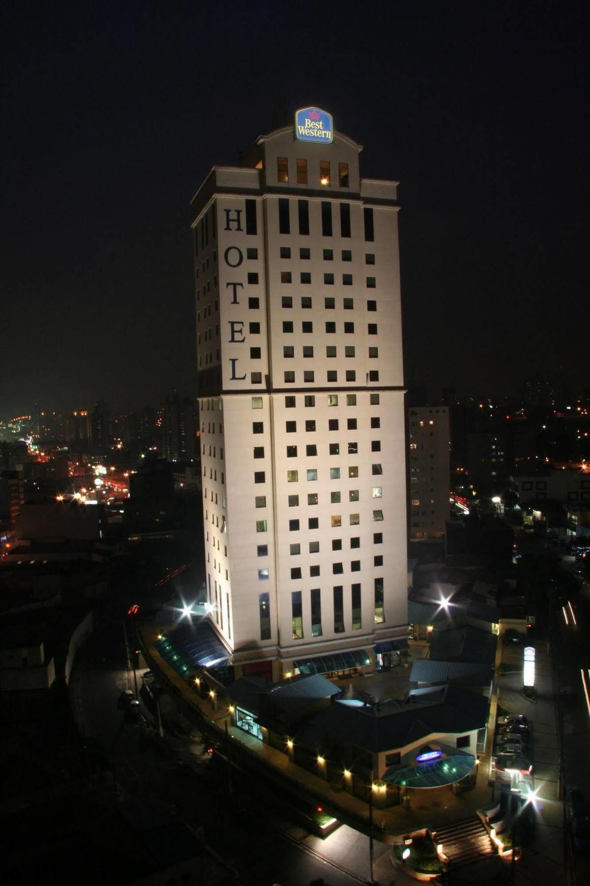 Travel Inn Osasco Bagian luar foto