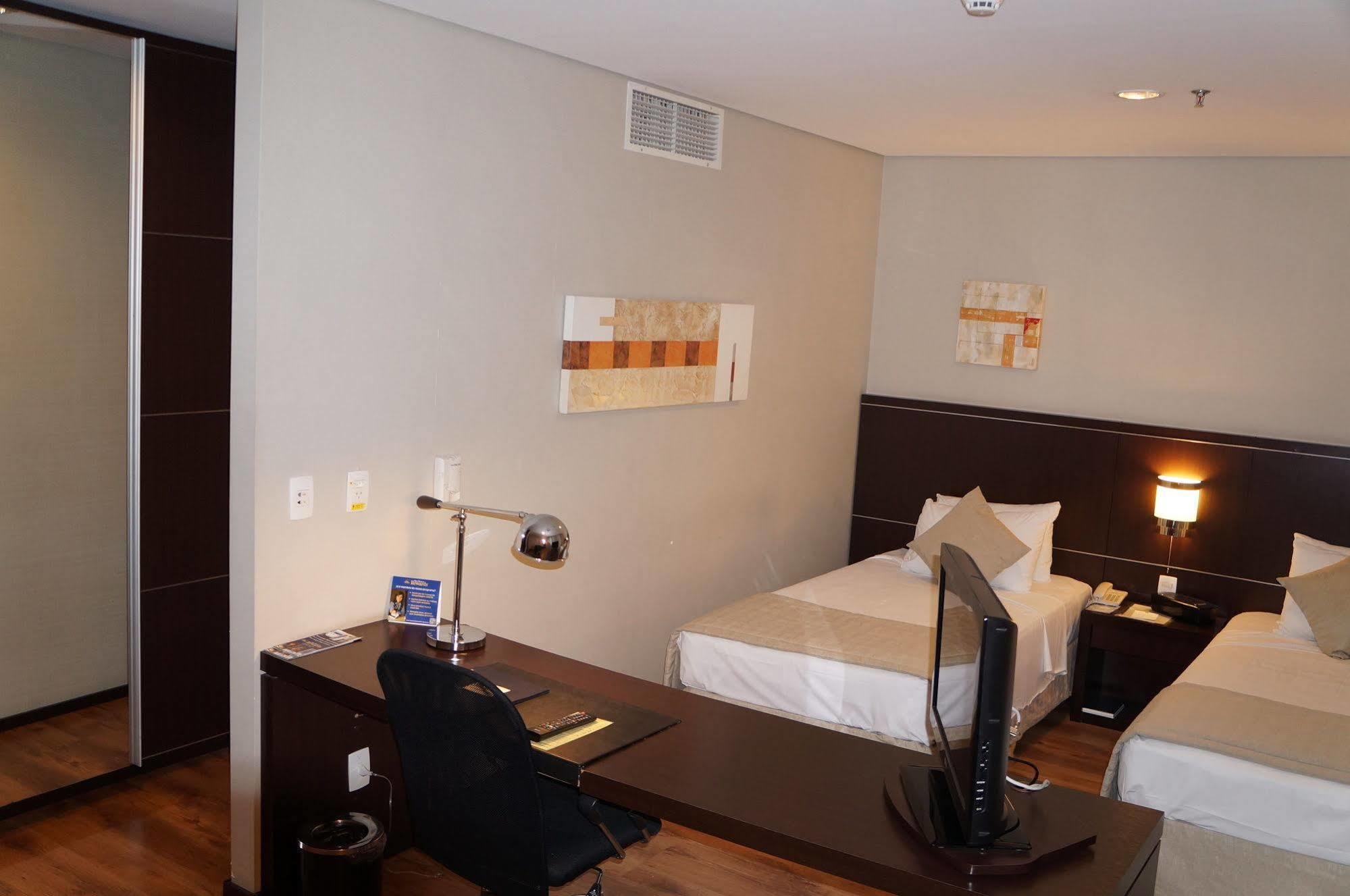 Travel Inn Osasco Bagian luar foto