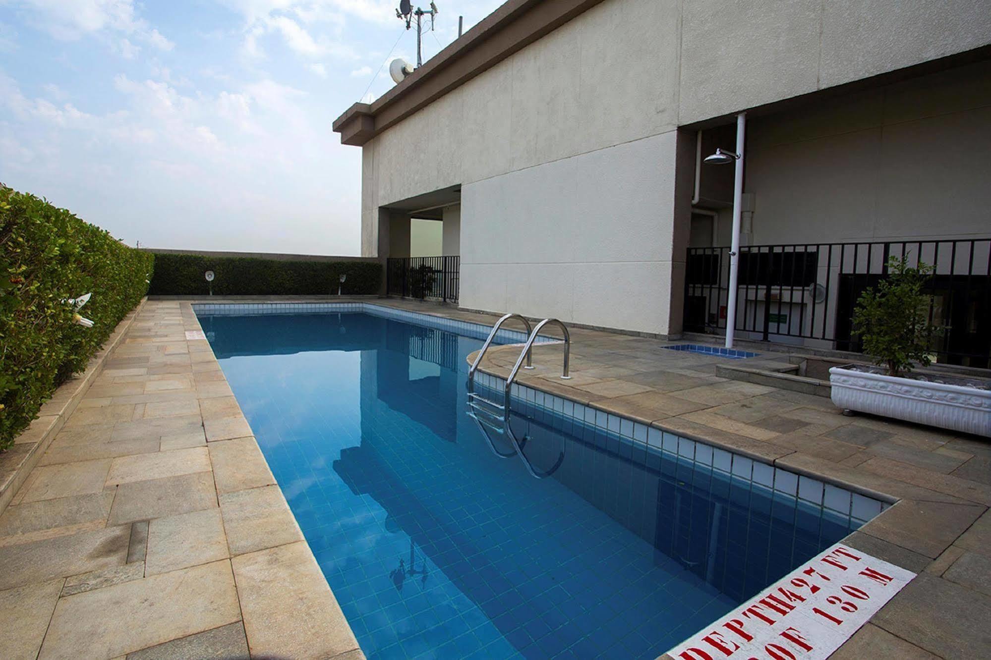 Travel Inn Osasco Bagian luar foto
